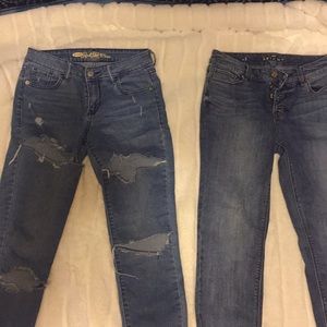 2 pair of jeans